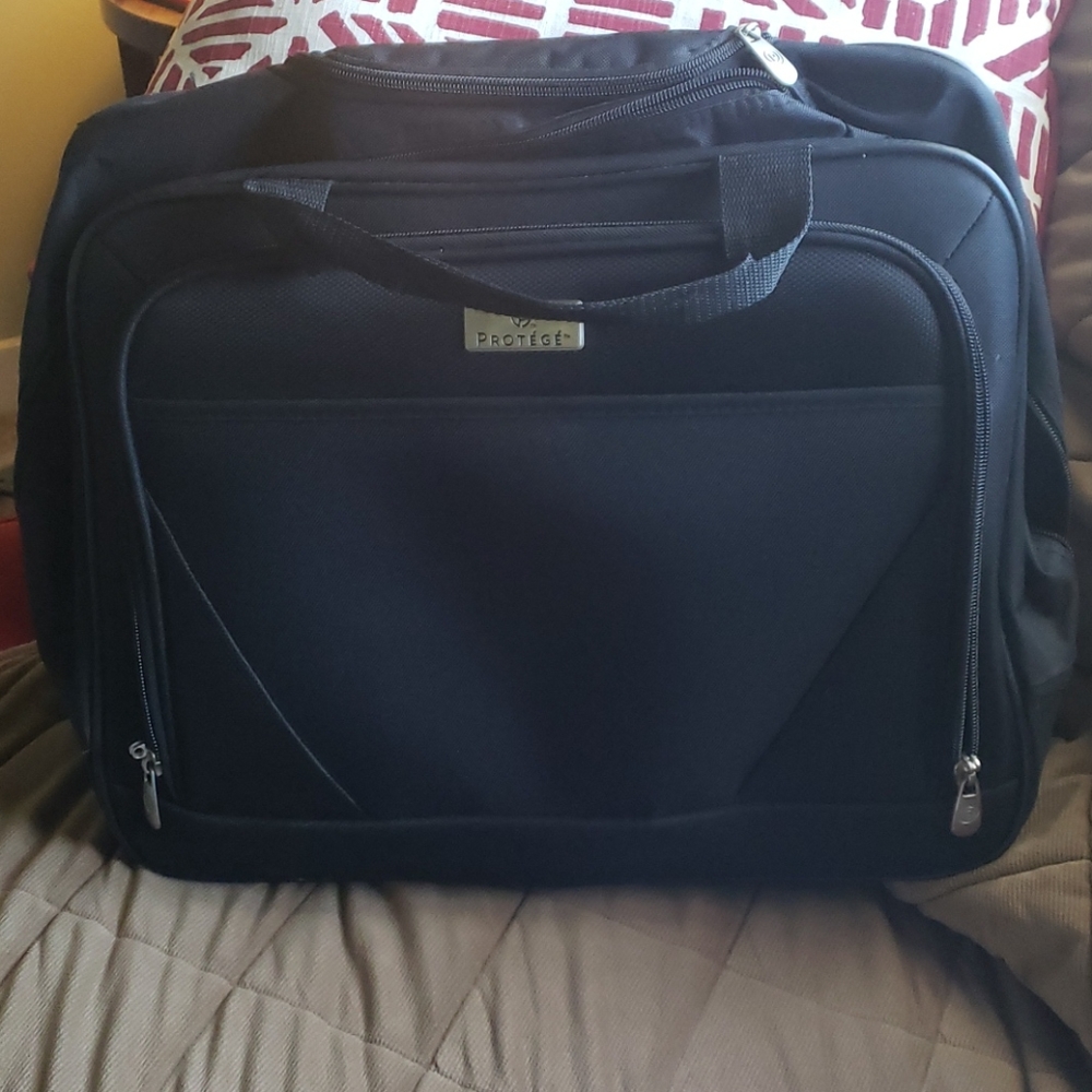 🧳💼Protégé Rolling Laptop and Briefcase💼🧳